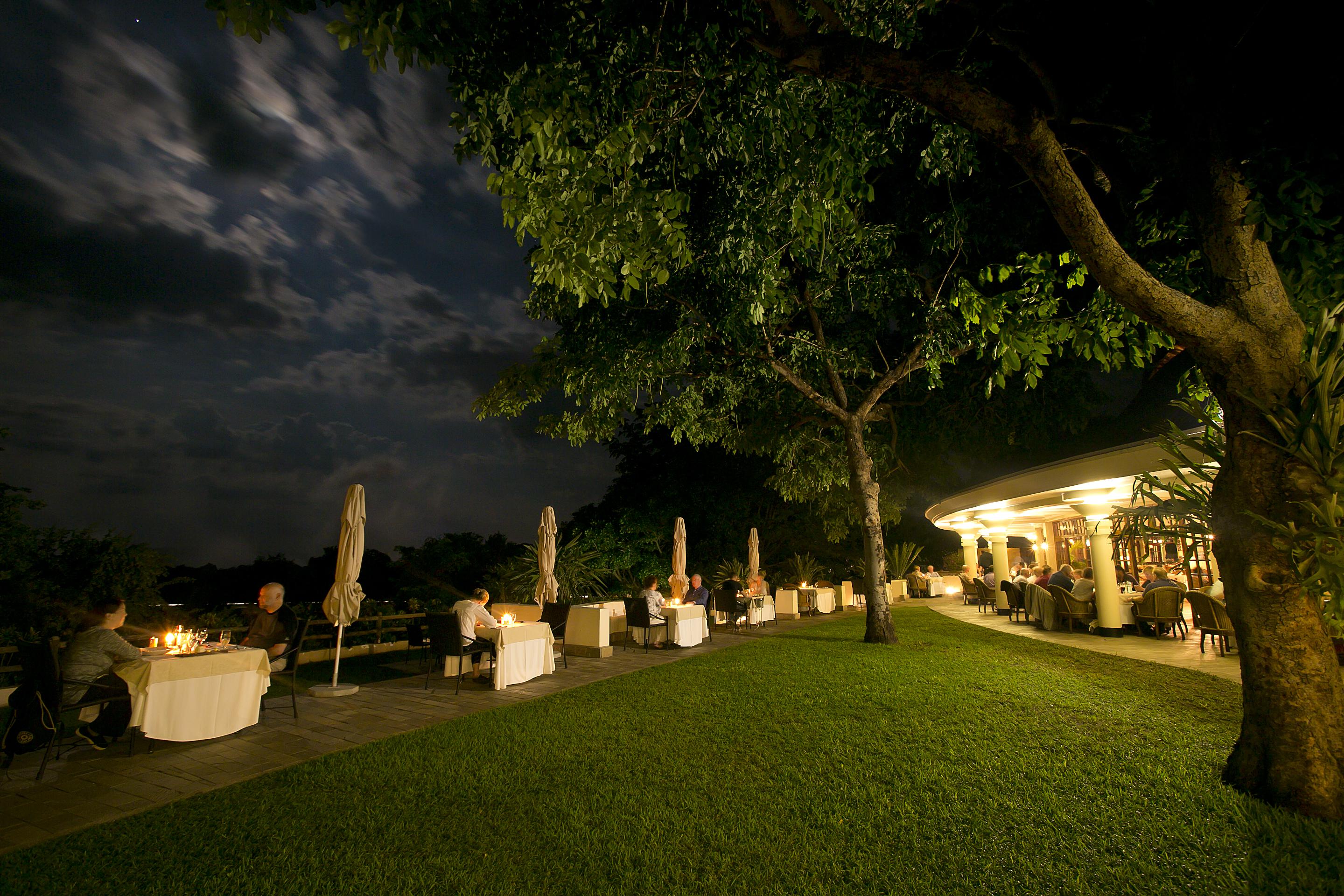 Ilala Lodge Hotel Victoria Falls Exteriör bild