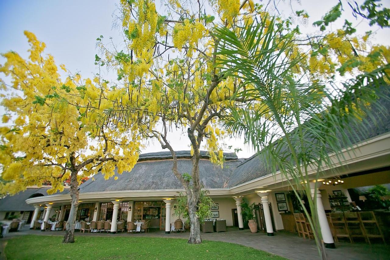 Ilala Lodge Hotel Victoria Falls Exteriör bild