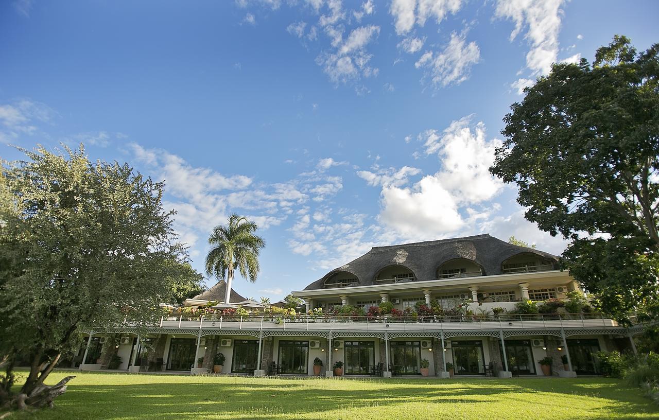 Ilala Lodge Hotel Victoria Falls Exteriör bild